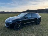 Porsche Cayenne E-Hybrid Platinum Edition