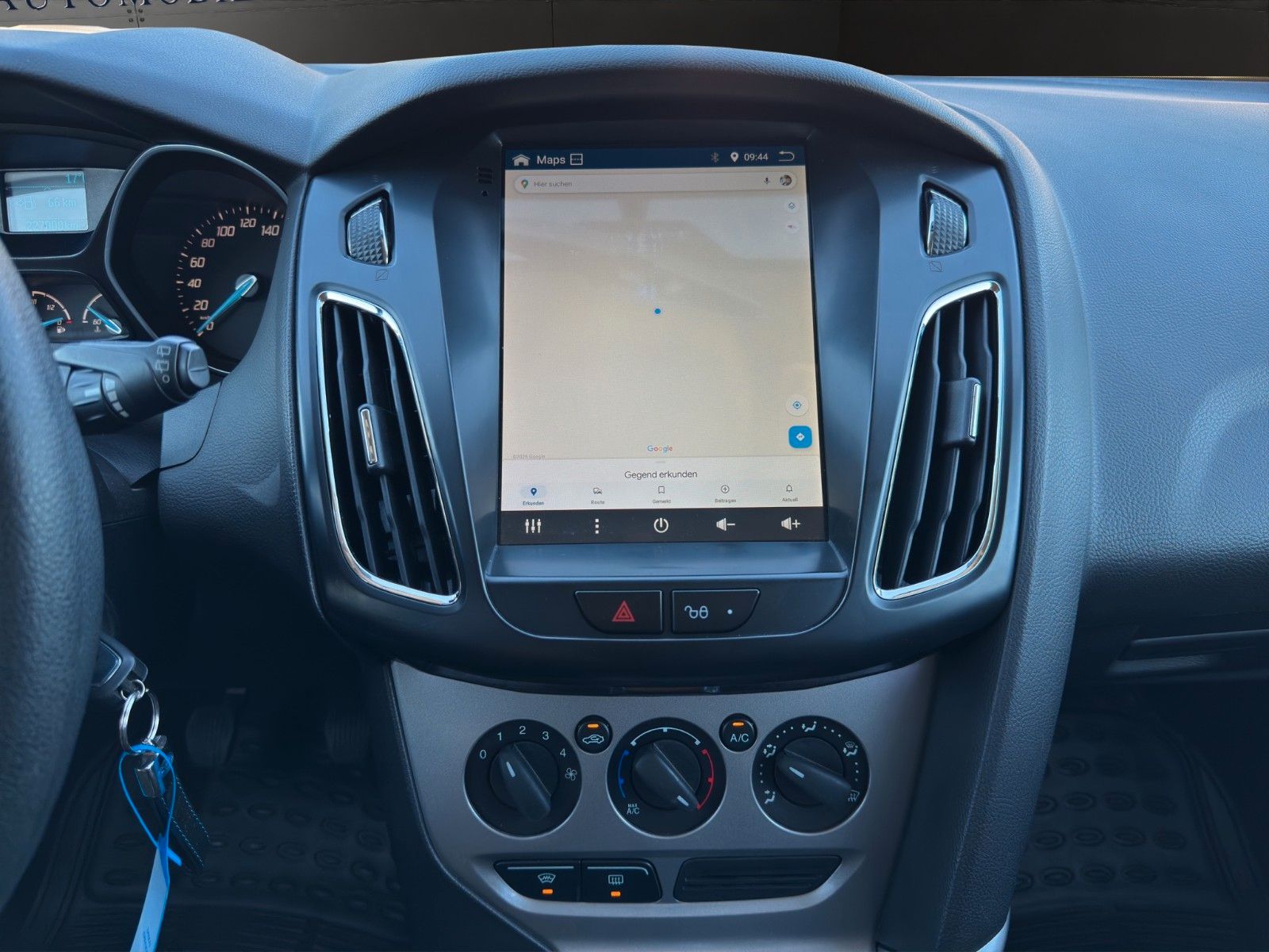 Fahrzeugabbildung Ford Focus Turnier *AHK*Sitzheizung*Service Neu