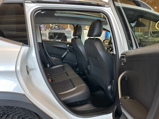 Peugeot 2008 Allure *Pano*Xenon*Navi*