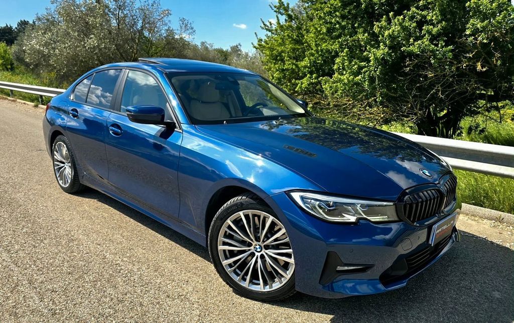 Image of BMW 330
