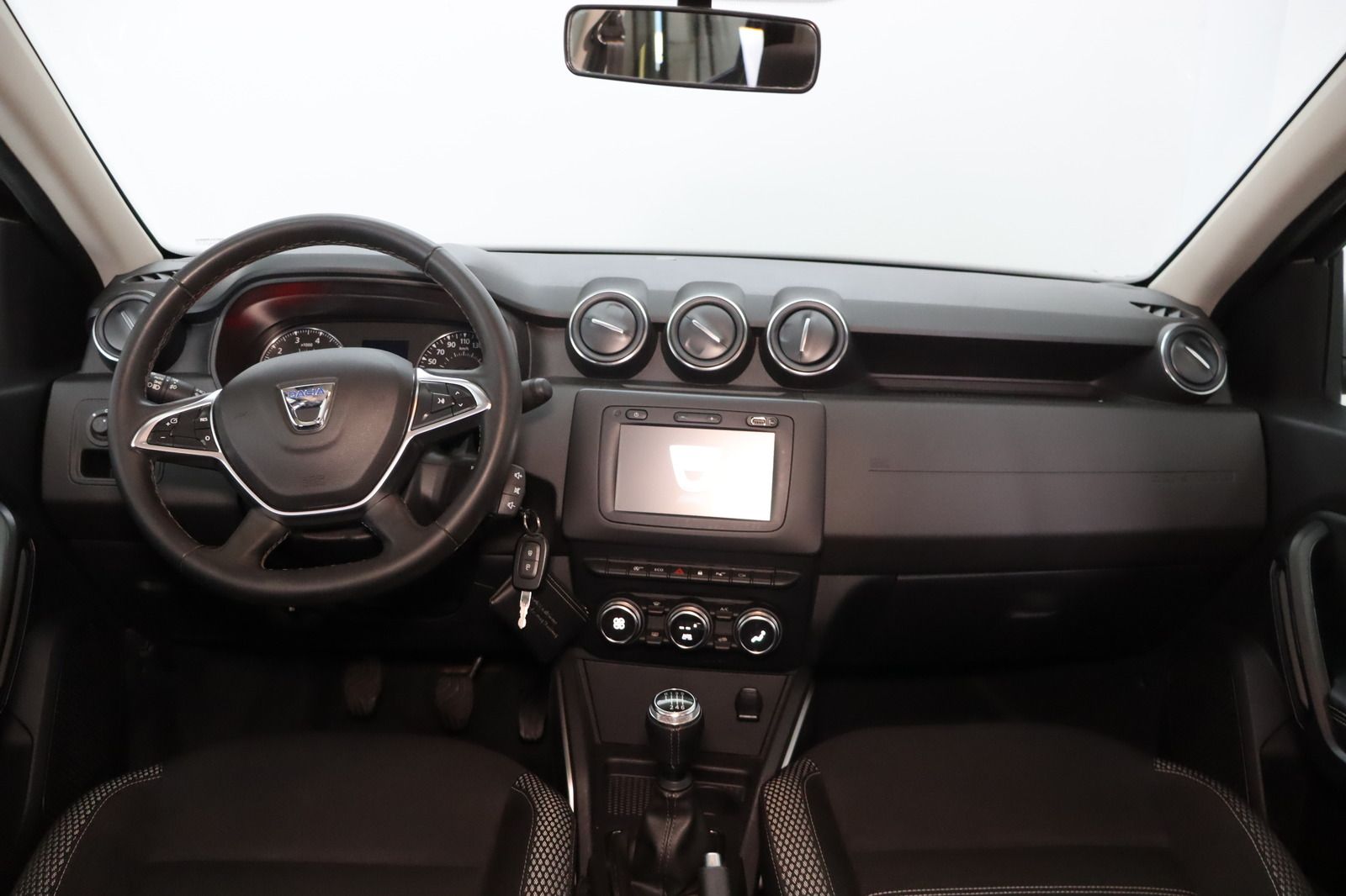 Fahrzeugabbildung Dacia Duster II 1.4 * 1. Hand * Navi * SHZ