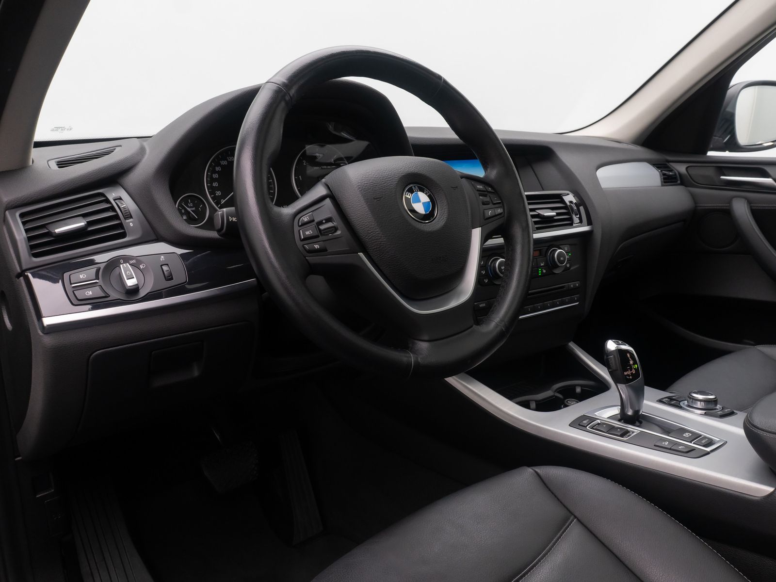 Fahrzeugabbildung BMW X3 xD20d xLine Kamera HiFi Panorama NaviPr Leder