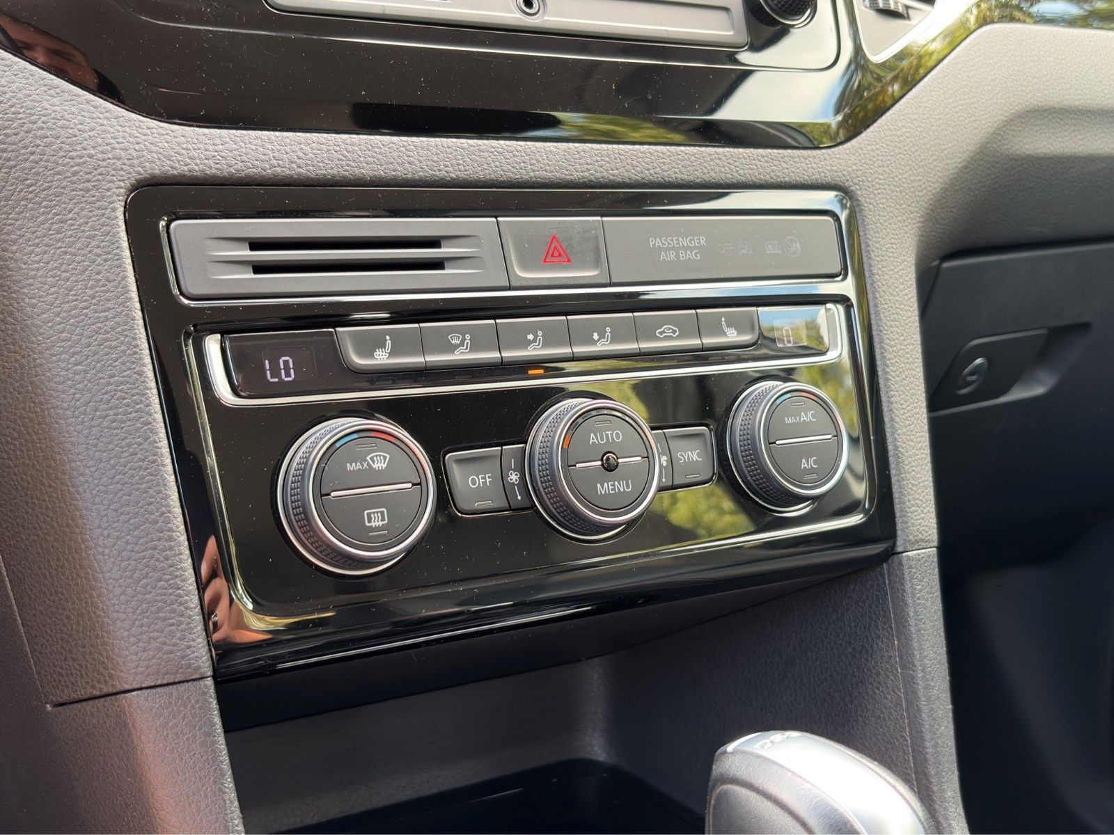 Fahrzeugabbildung Volkswagen Golf Sportsvan Highline*DSG*AHK*Xenon*Alcantara*