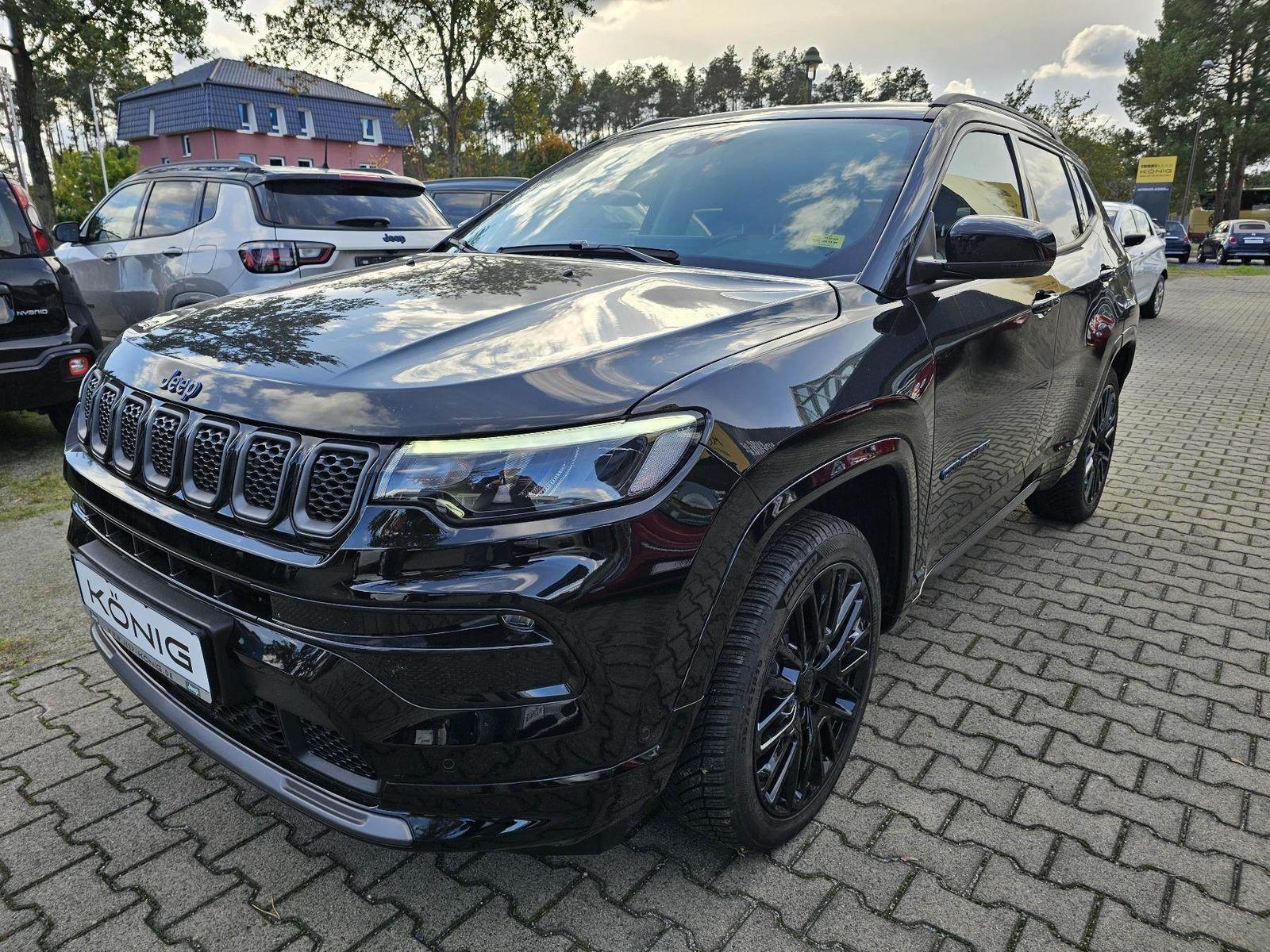 Jeep Compass 1.3 PHEV S Allrad *CarPlay*Kamera*Leder*