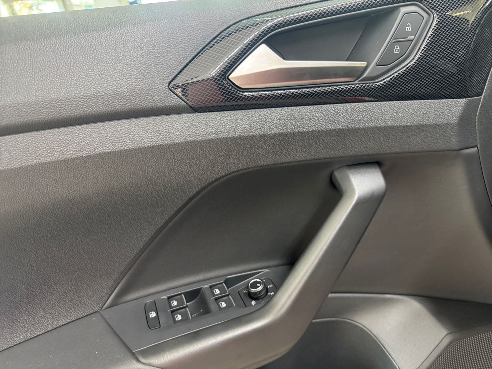 Volkswagen T-Cross - Bild 7