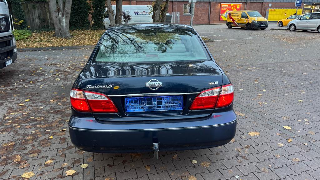 Nissan Maxima
