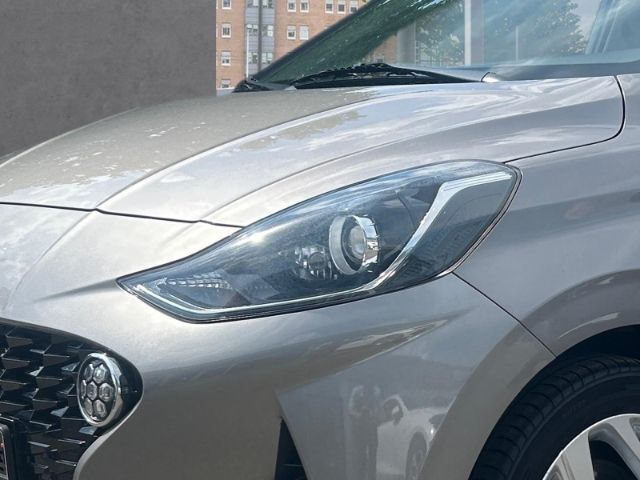 Fahrzeugabbildung Hyundai i10 Style Navi Apple CarPlay Android Auto DAB SH
