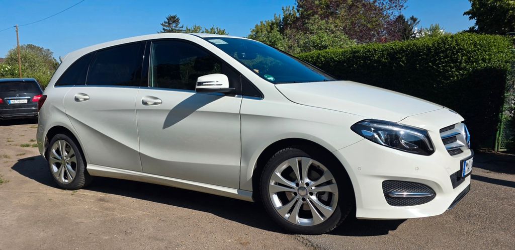 Image of Mercedes-Benz B 200