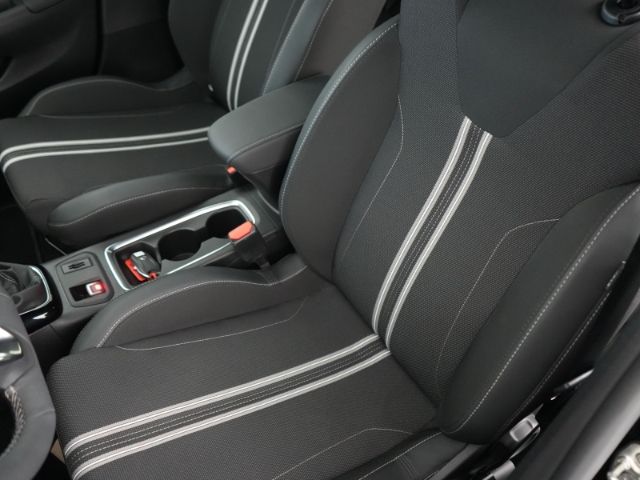 Corsa F FACELIFT GS+LED LICHT+NAVI+RÜCKFAHRKAMER