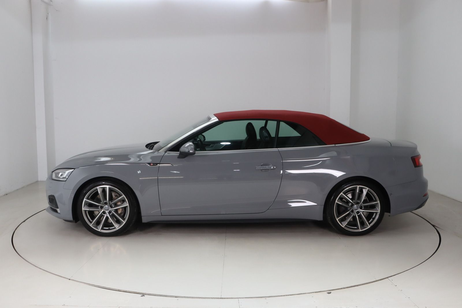 Fahrzeugabbildung Audi A5 Cabriolet 3.0 TDI Quattro S-line