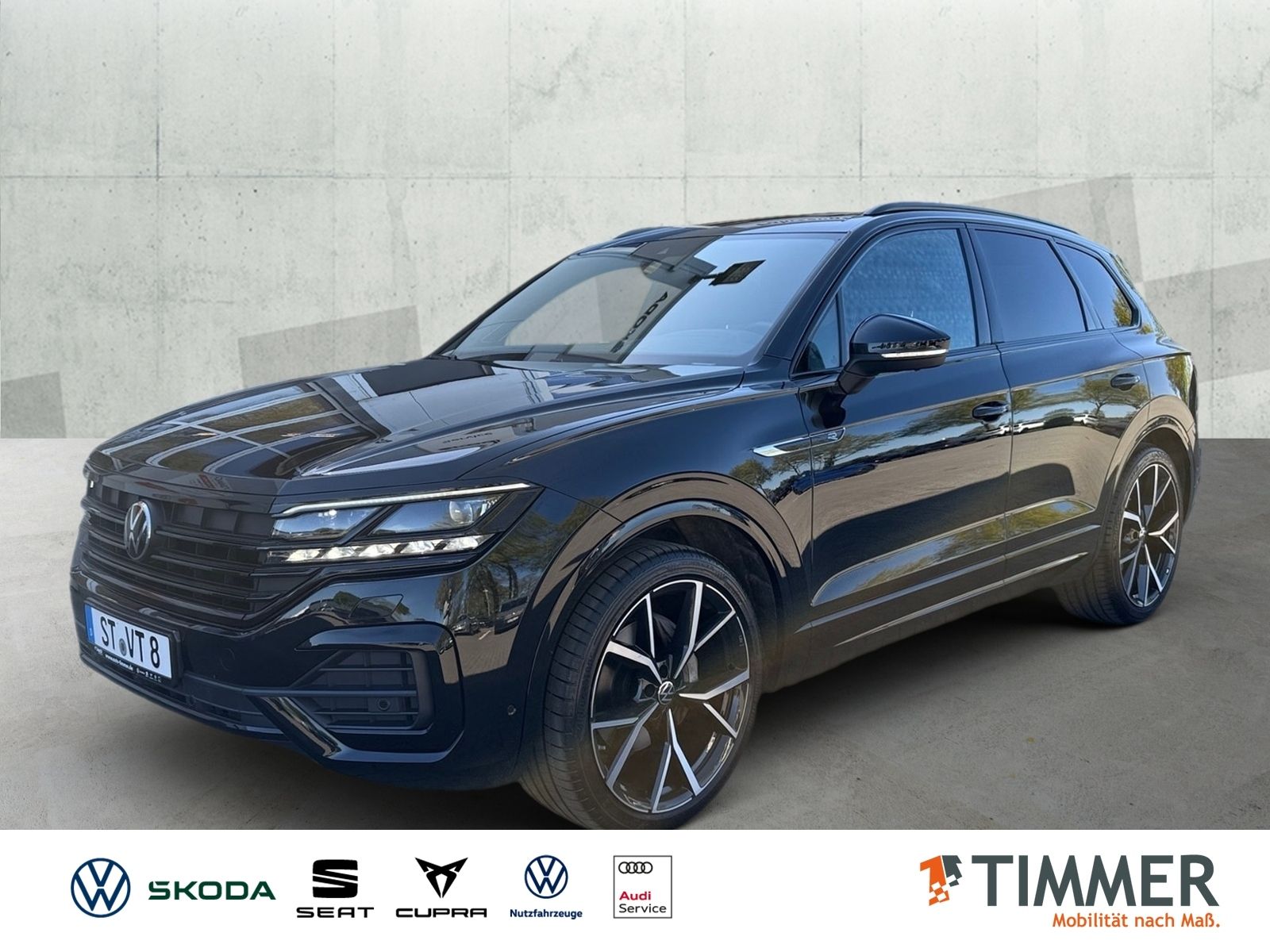 Volkswagen Touareg 3.0 TDI V6 4M R-LINE BLACK AHK DYNAUDIO
