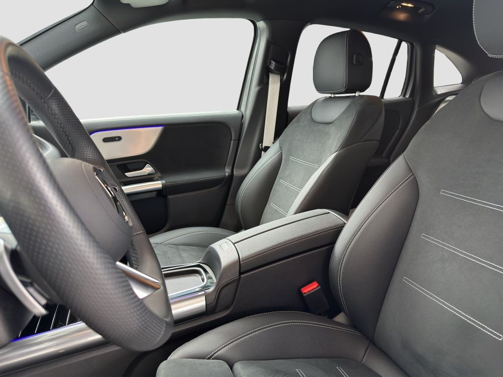 Fahrzeugabbildung Mercedes-Benz GLA 200 d AHK*Fernlichtass.*KeyLess*LED*PDC*ACC