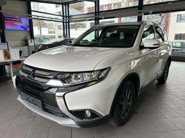 Mitsubishi Outlander Edition 100 2WD*1.HAND*NAVI*RFK*CARPAY