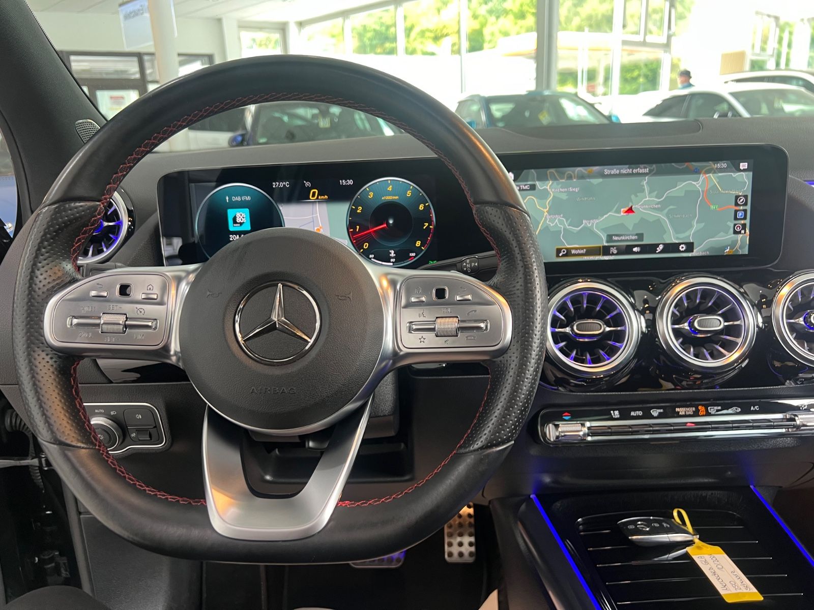 Fahrzeugabbildung Mercedes-Benz GLA 250 4Matic* AMG Line * PANORAMADACH *