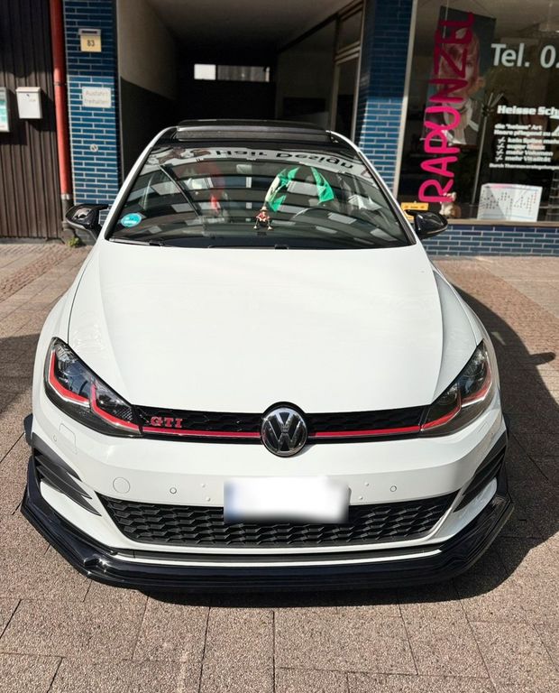 Image of Volkswagen Golf