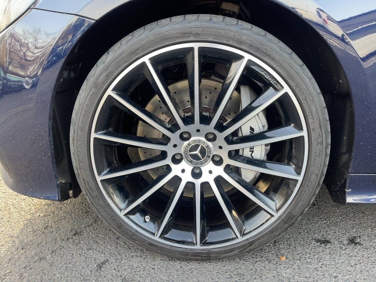 Fahrzeugabbildung Mercedes-Benz E 53 4M+ AMG/Night/Burm./HuD/Distr./20''