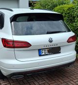 Volkswagen Touareg 3.0 V6 TDI weiß R-Line 286PS BMT Allrad - Volkswagen Touareg: 2.0