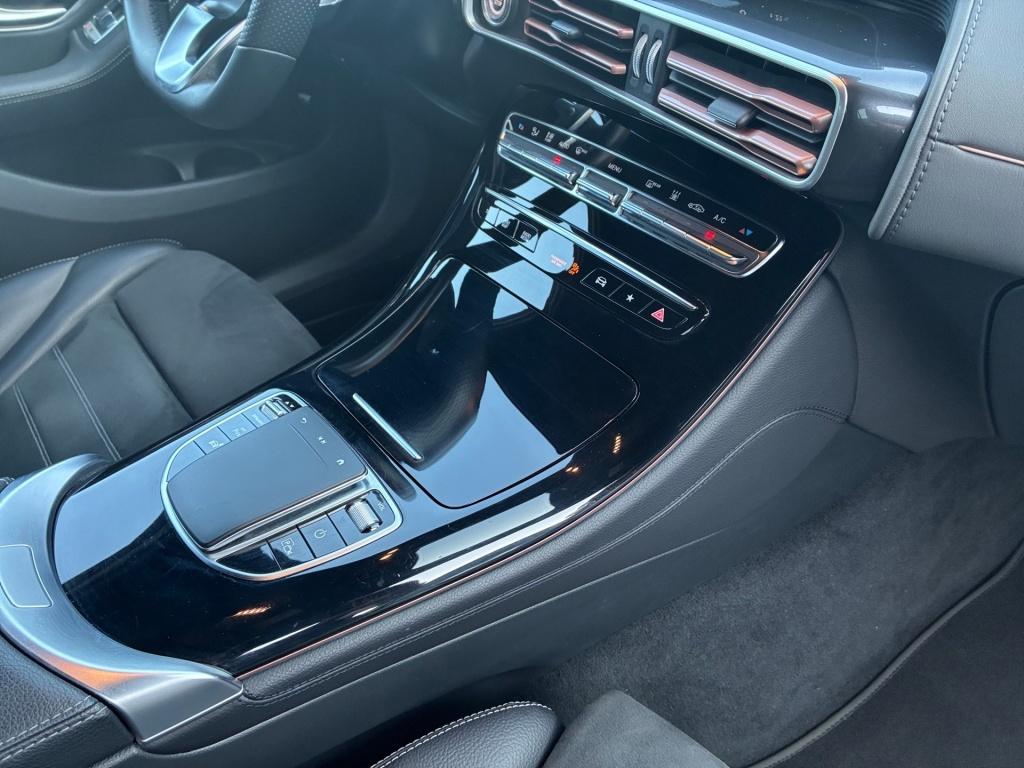 Mercedes-Benz EQC 400 4MATIC AMG Line AMG+AHK+DISTRONIC+MEMORY