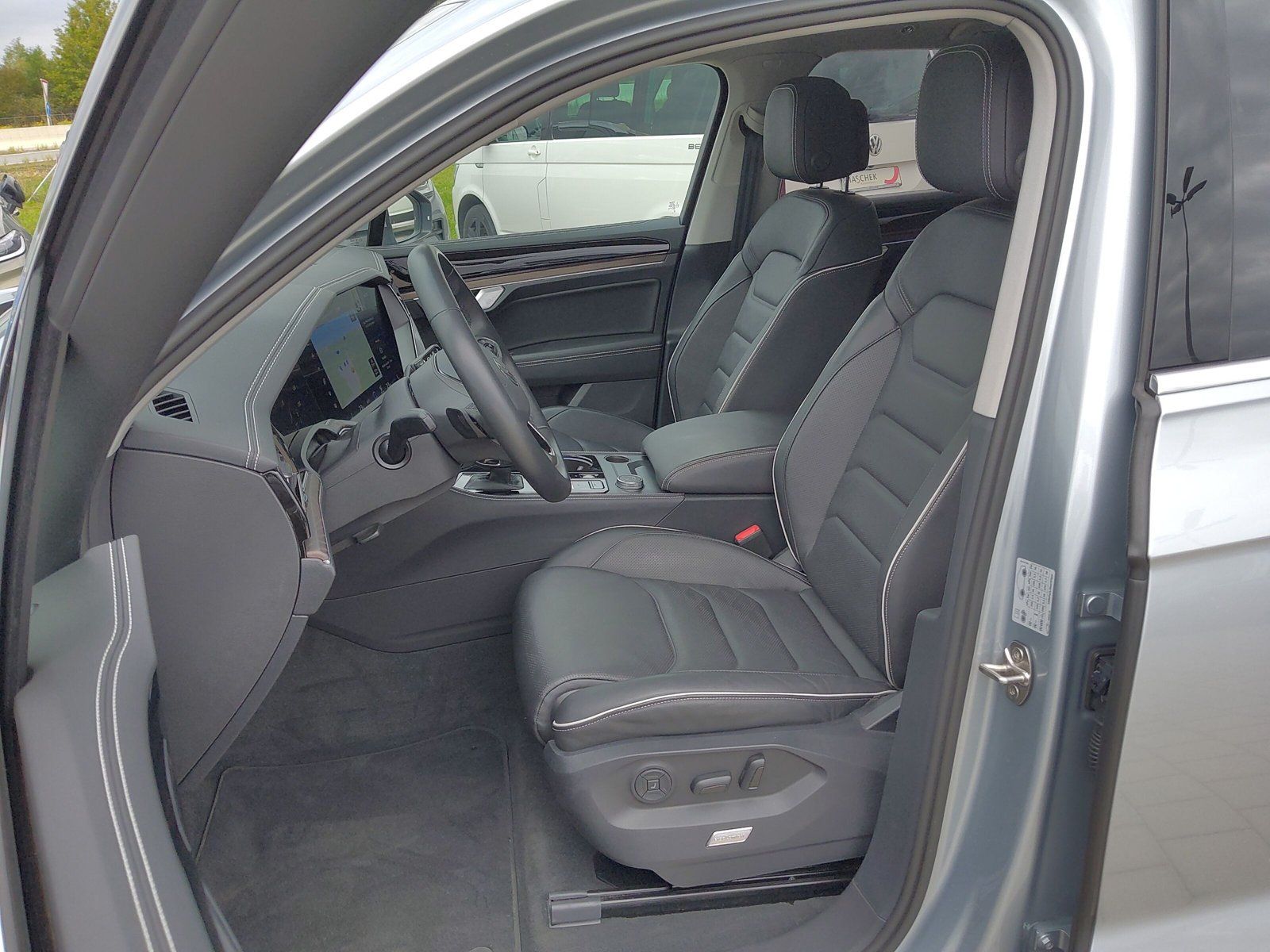 Volkswagen Touareg - Bild 12