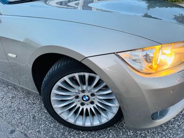 BMW 320 - 5