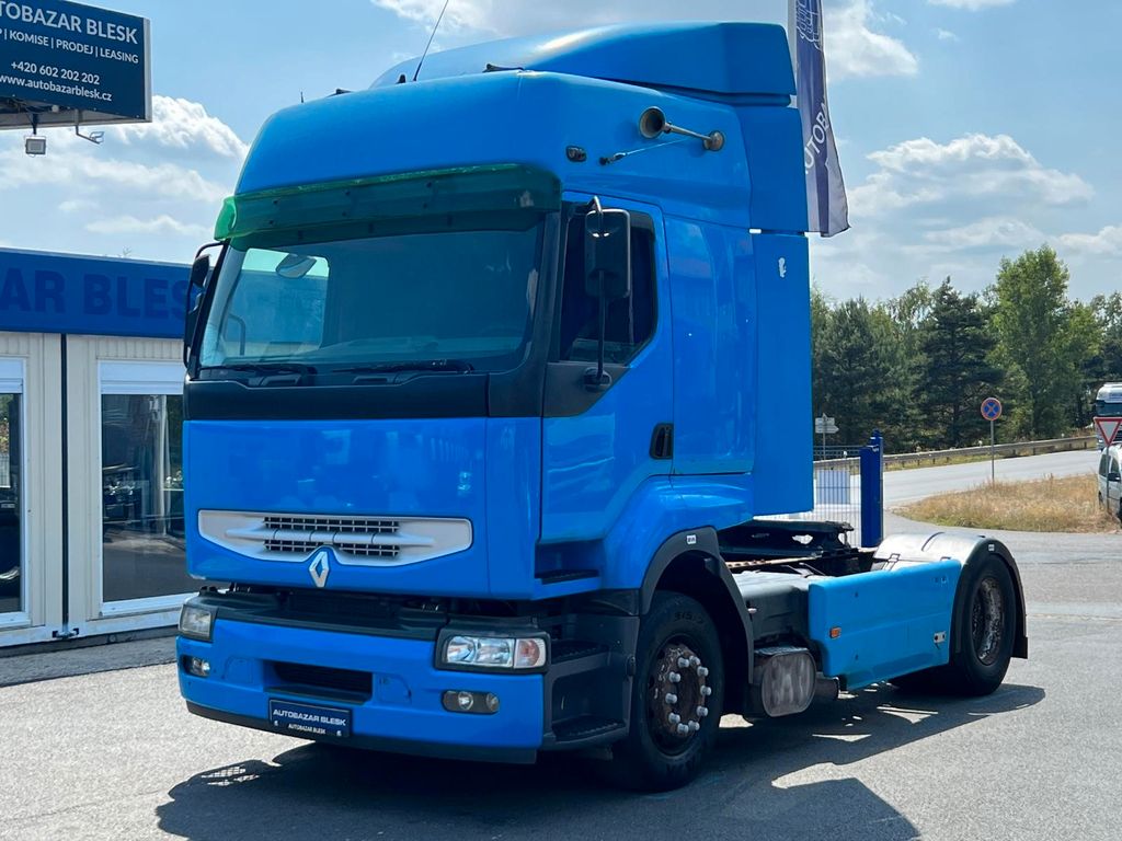 Тягач Renault TRC 36 R