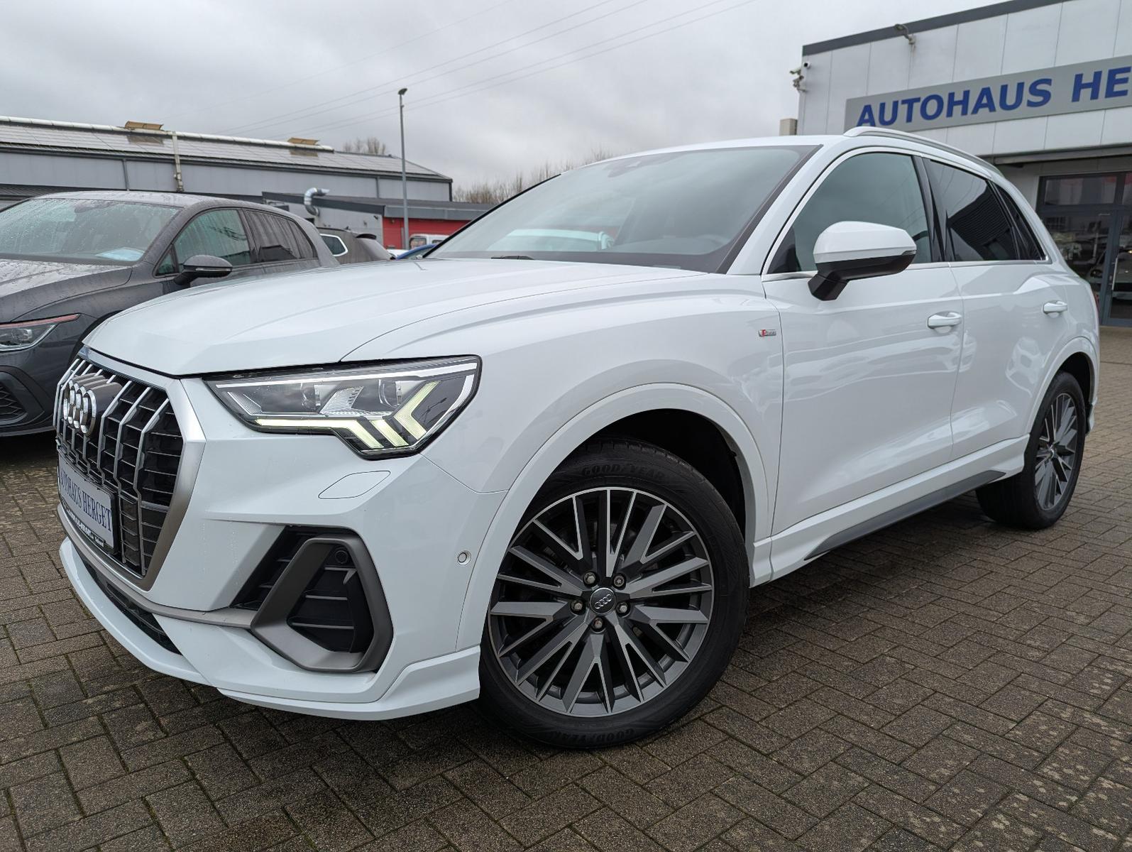 Audi Q3 40 TFSI quattro S-tronic S line