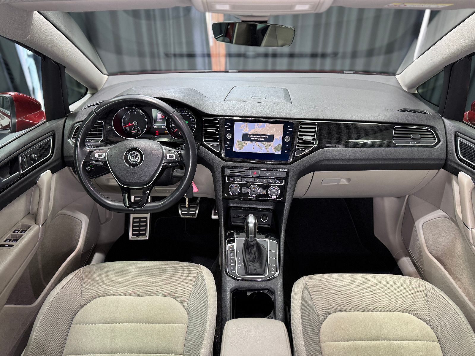 Fahrzeugabbildung Volkswagen Golf Sportsvan VII 1.5TSI  Highline|NAVI|KAMERA