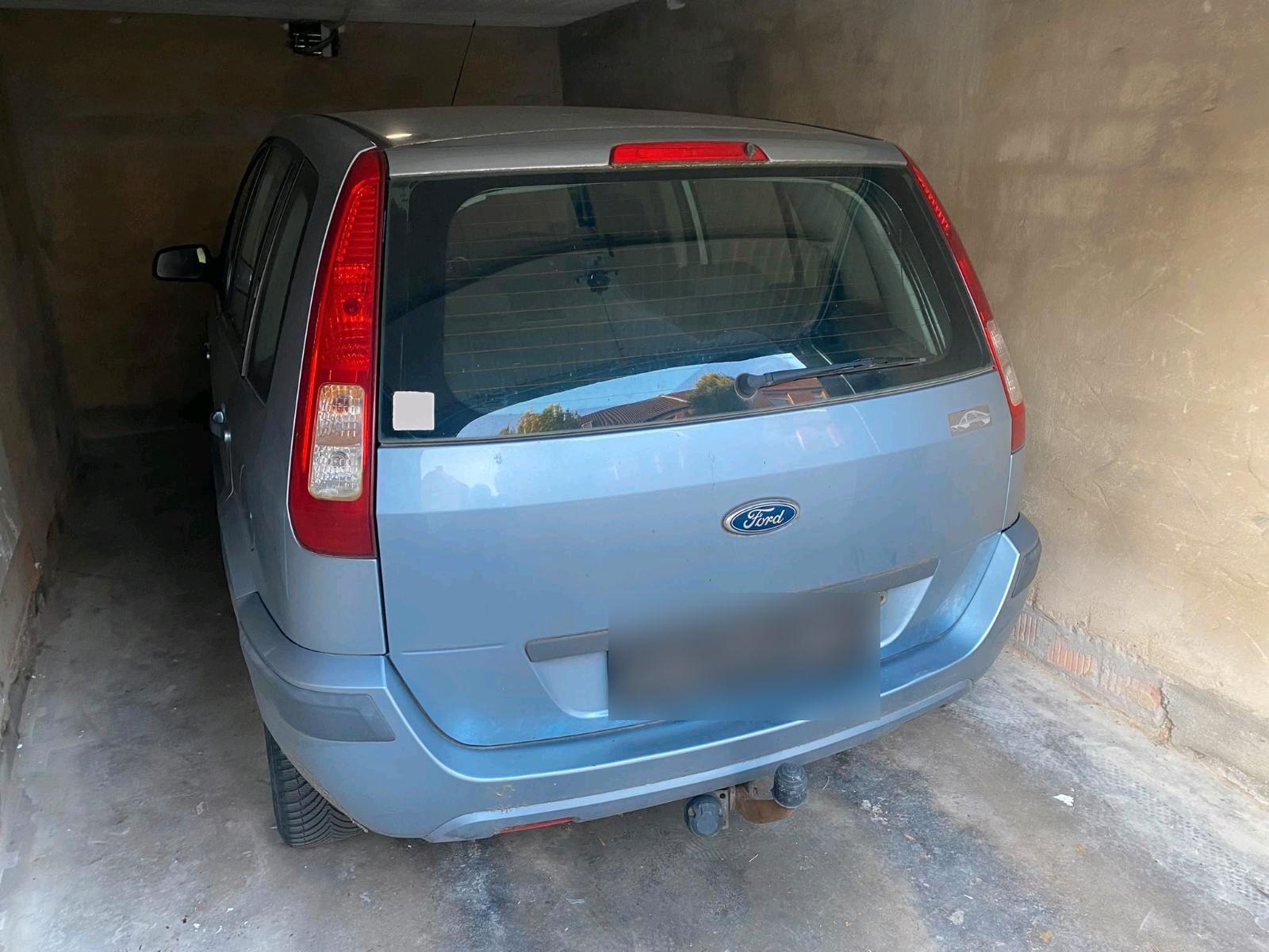 Ford Fusion 2006 — rear view