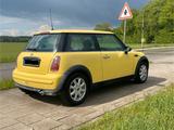 MINI ONE - Top Zustand, scheckheftgepflegt, neuer TÜV - MINI ONE aus 2002