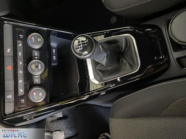 T-Roc 1.5 TSI Style NAVI KLIMA LED PDC TELEFON