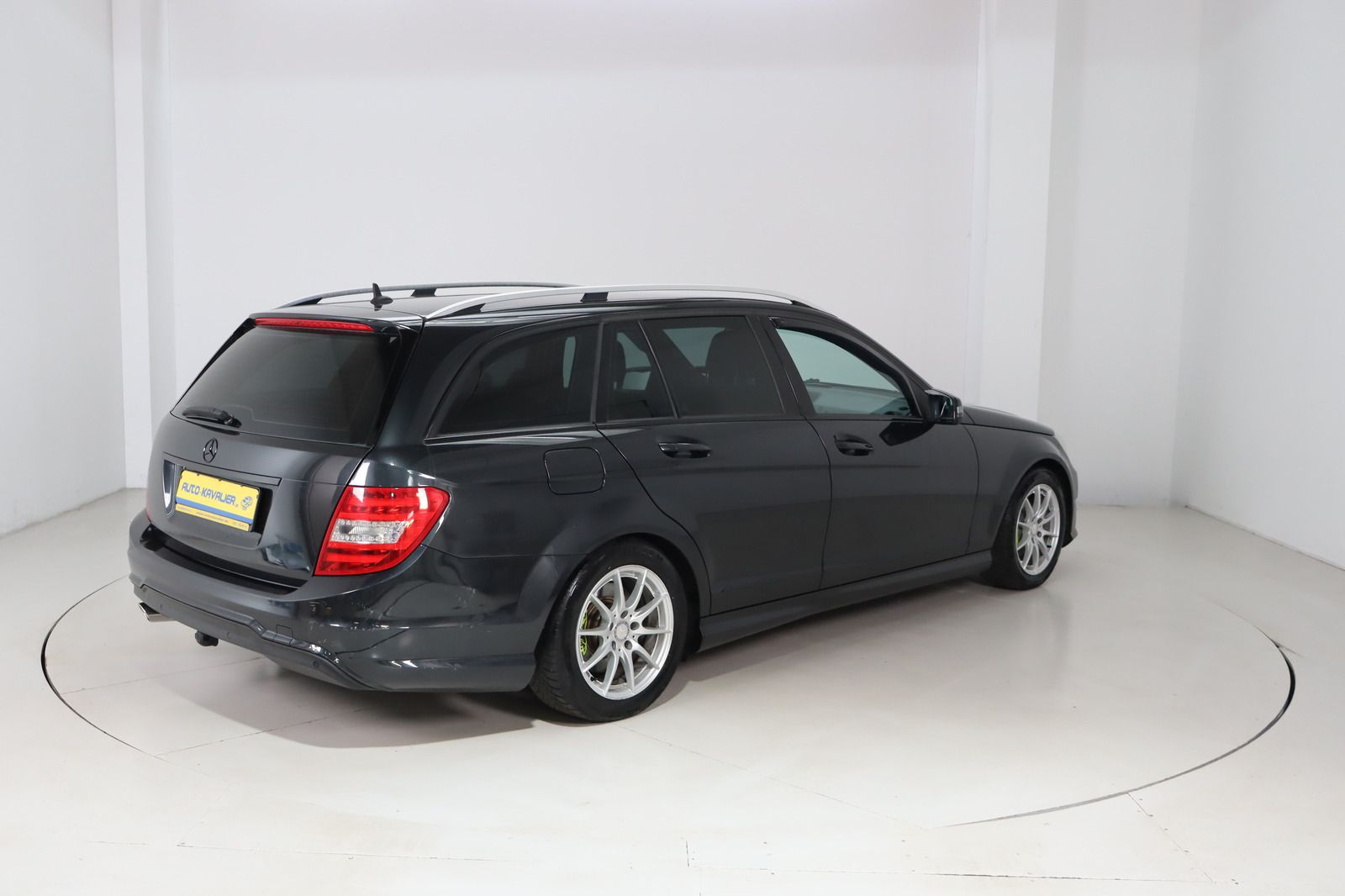 Fahrzeugabbildung Mercedes-Benz C 250 CDI T BlueEFF AVANTG. AMG-Paket * DIS *