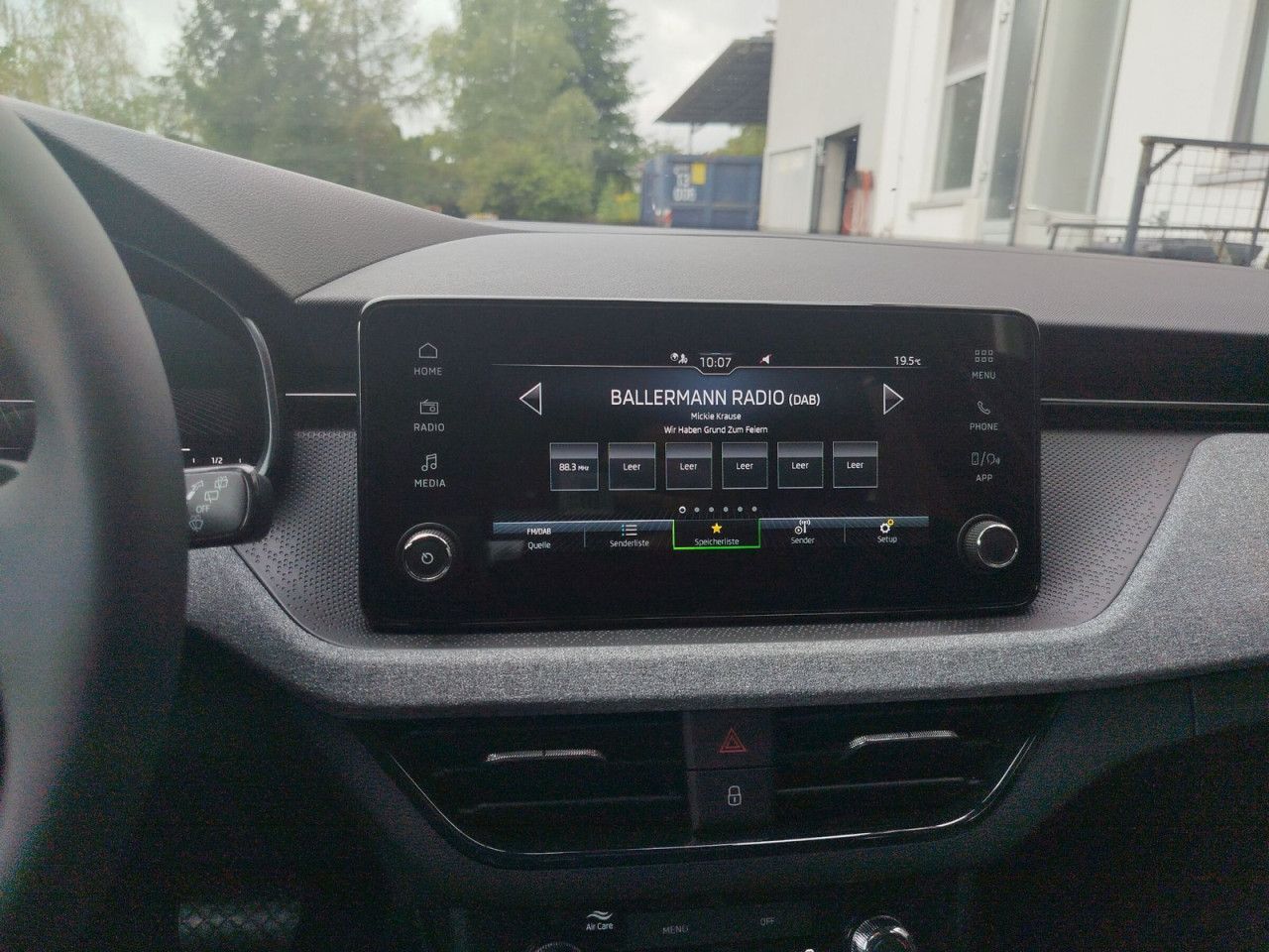 Fahrzeugabbildung SKODA Kamiq Extra SELECTS85/1.0 A7F