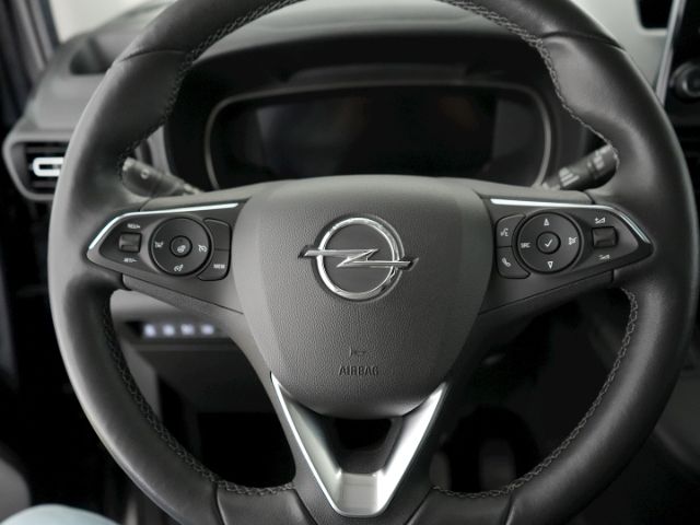 Combo-e Life E ULTIMATE XL 50kWH 7-SITZER+RÜCKFA