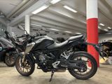Honda CB 125 R mit Motorschaden, Sturzbügel, Tiefer 4c - Offers matching your search criteria