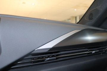 Fotografie 15 des Opel Astra Sports Tourer 1.2 Turbo Automatik GS