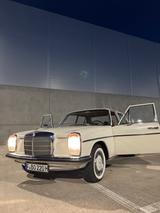 Mercedes-Benz Strich /8 \\ 220 Diesel \\ Guter Zustand - Mercedes-Benz Strich 8 mit Diesel-Antrieb