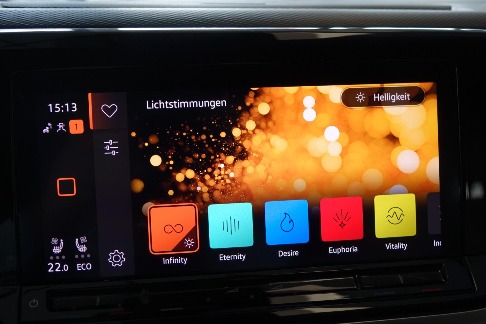VOLKSWAGEN T7 MULTIVAN LIFE eHYBRID 150ch - PORTES ÉLECTRIQUES - CUIR - SIÈGES VENTILÉS ET MASSANTS - MATRIX LED - ACC