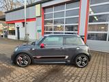 MINI John Cooper Works GP2 1 of 2000 Akrapovič - MINI MINI: Of