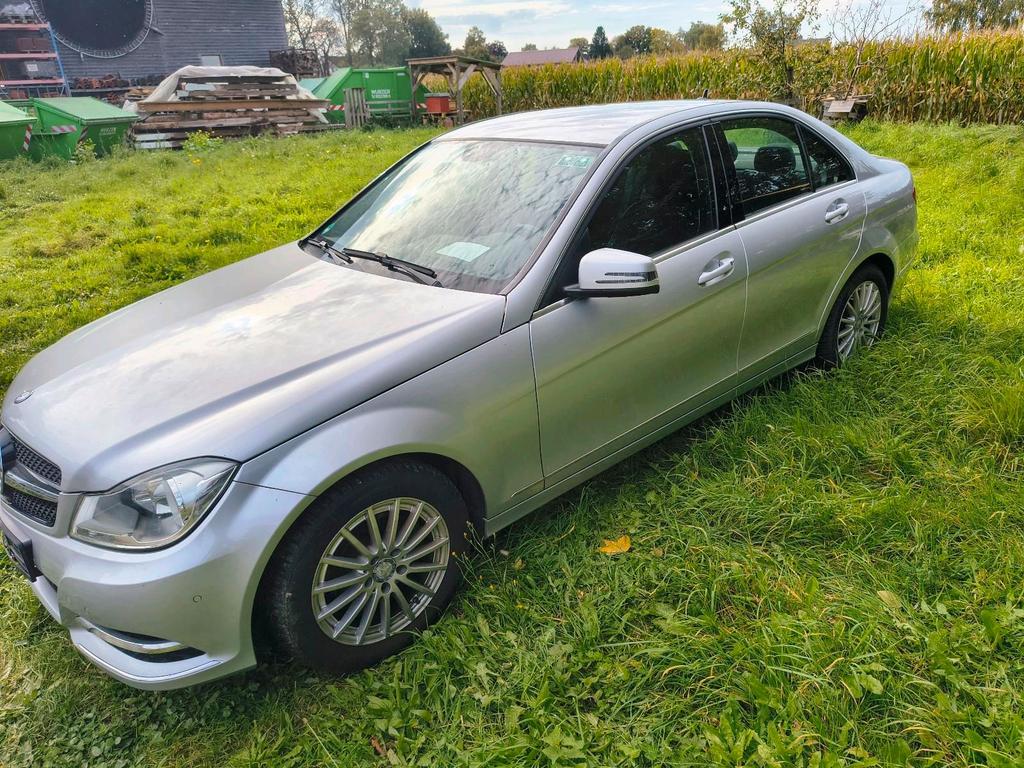 Mercedes-Benz C 180