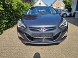 Hyundai i40 cw Style,1.Besitz,Vollausstatt.,AHK,Panorama - Hyundai i40 mit Diesel-Antrieb