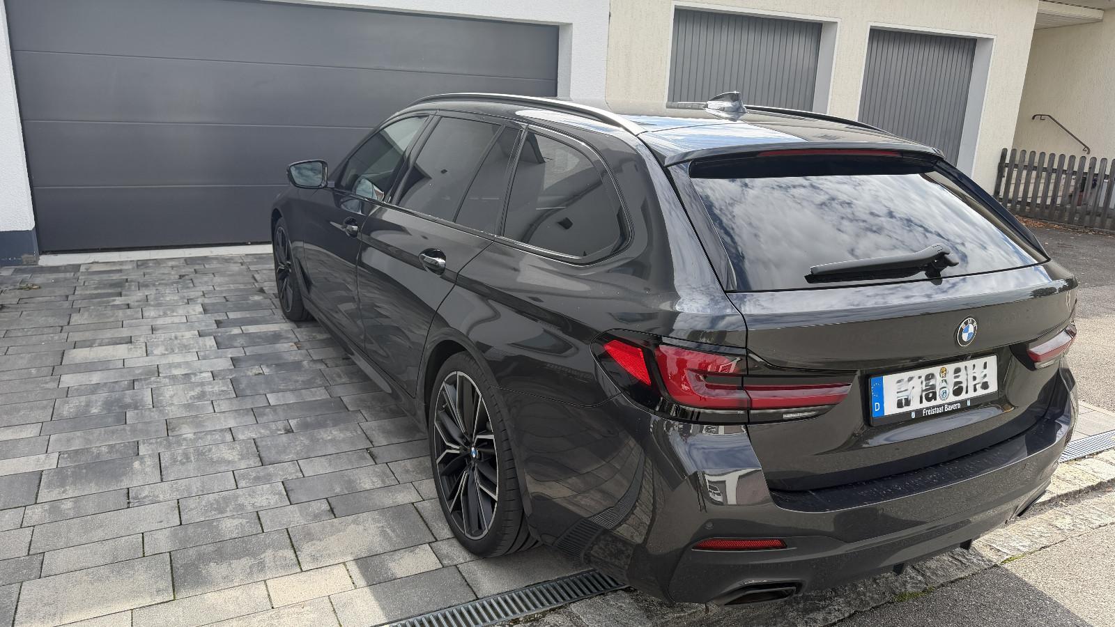 BMW d xDrive M Sport*LASER/HUD/360/AHK/Service-Inklu