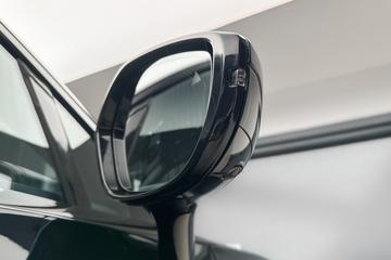صورة مصغرة 21 لـ 2024 Aston Martin DBX