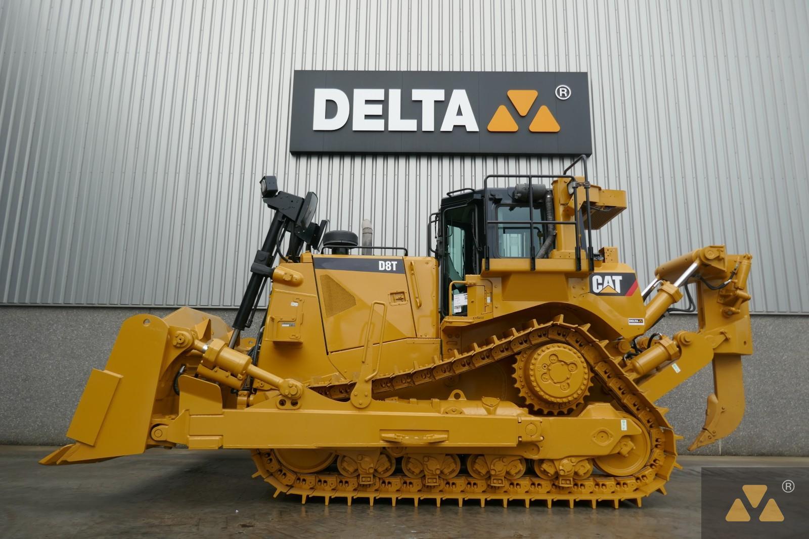 CAT D8T