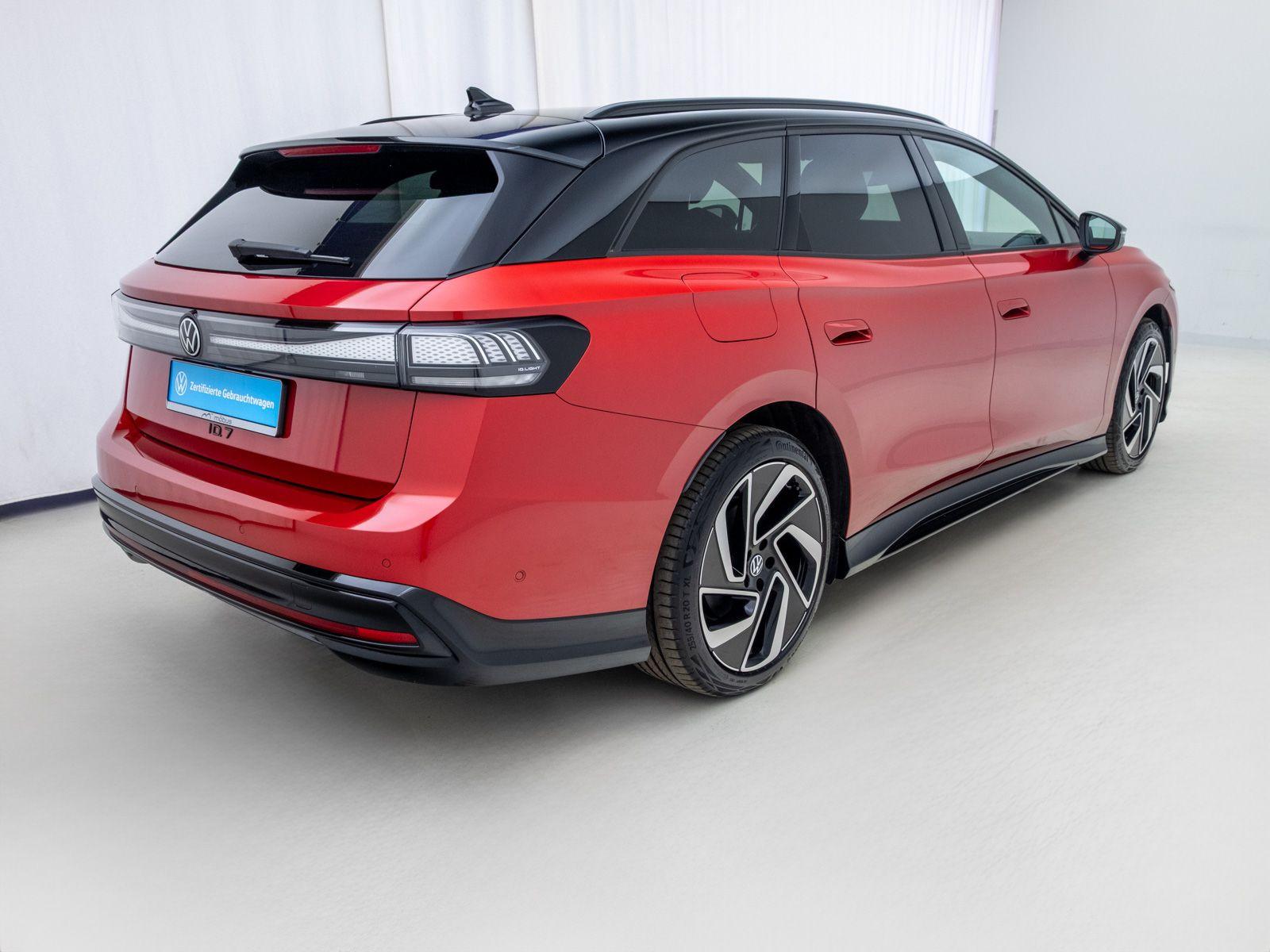 Volkswagen ID.7 Tourer Pro *WÄRMEPUMPE*360°*APP*ACC*MATRIX*