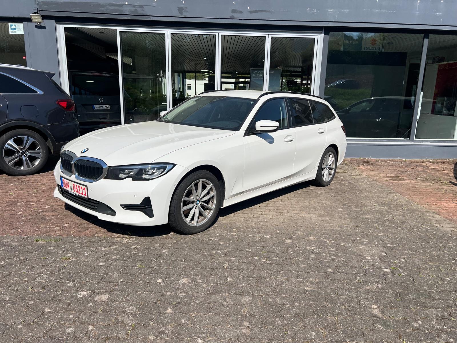 BMW 320  Touring 320 d Advantage