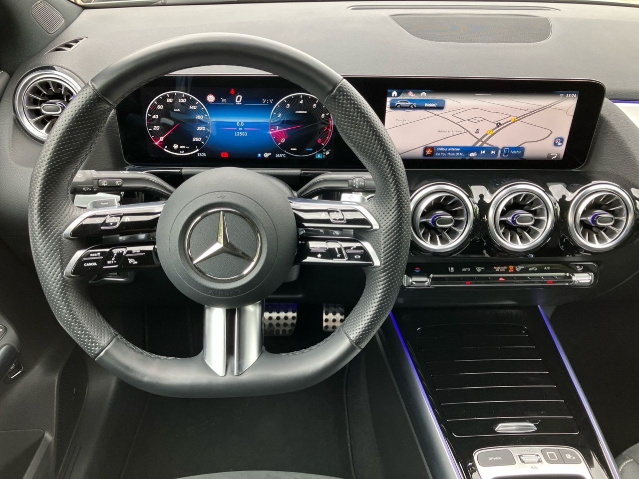 Fahrzeugabbildung Mercedes-Benz GLA 200 AMG AHK Night Multibeam Ambiente Adv.Sou
