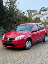 Dacia Sandero Ambiance 1.Hand / Allwetter / ISO-FIX - Dacia Sandero Gebrauchtwagen in Köln