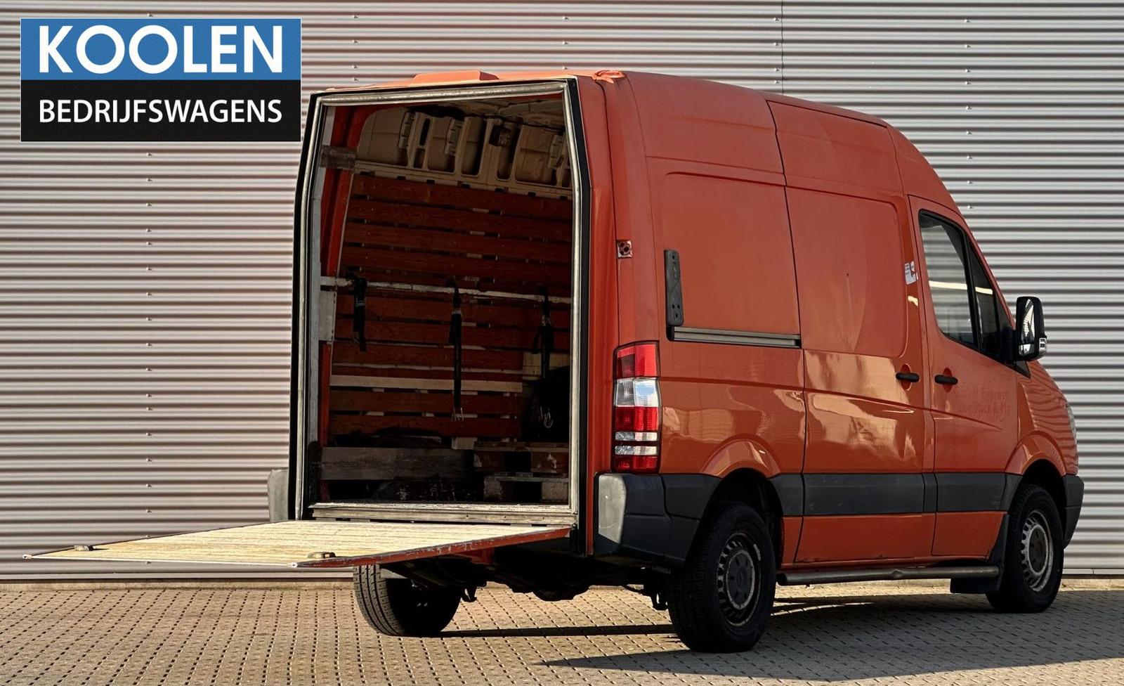 Mercedes-Benz Sprinter 309 2.2 CDI 325 HD Bus met laadklep