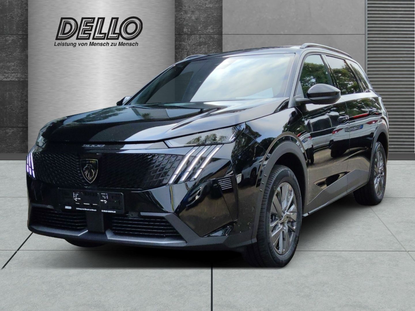 Peugeot 5008 Allure Hybrid 6-AT Panorama-Navigations-Pak