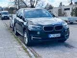 BMW X5 xDrive35i - Neu Service / TüV / Batterie